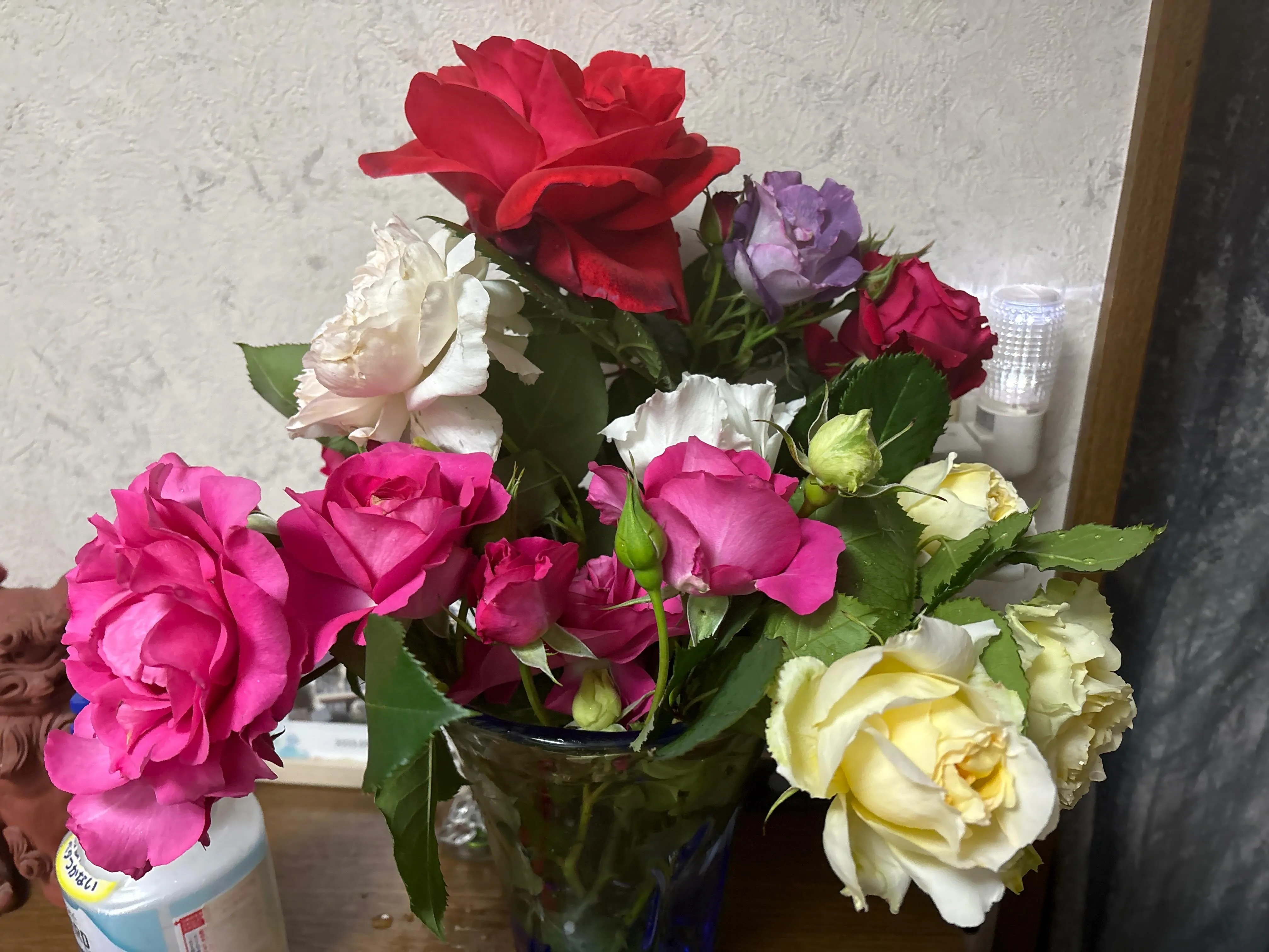 ご利用者さまのお宅でいただいた薔薇たち🌹